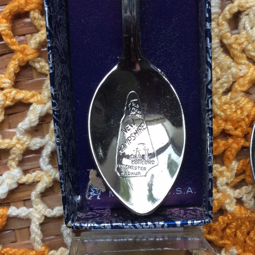 3 for 10🍀Collector state spoons
